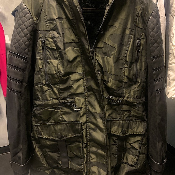 Blanc Noir Enfield Hybrid Camo Coat - Picture 4 of 8